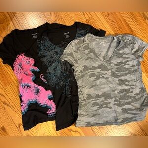 Bundle of 3 short sleeve tops